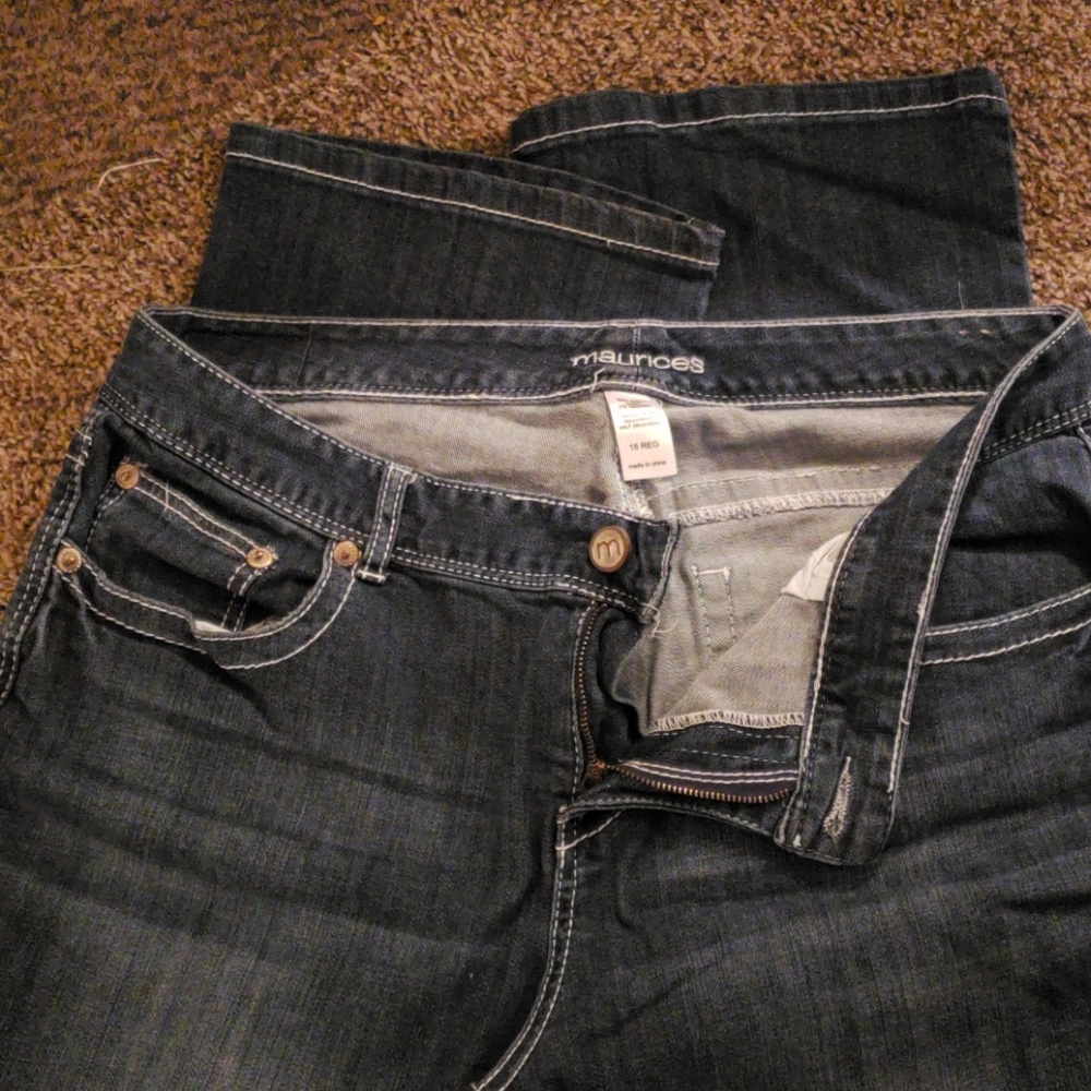Maurices jeans